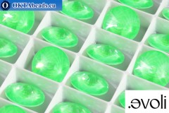 WH evoli Rivoli 1122 Crystal Electric Green Ignite 14mm, 12pc